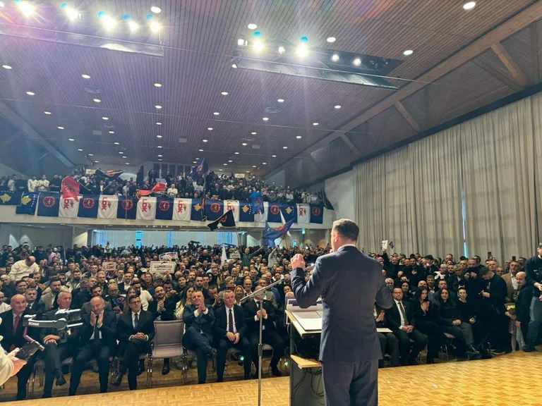 Obadiah, Switzerland: LDK has risen on foot