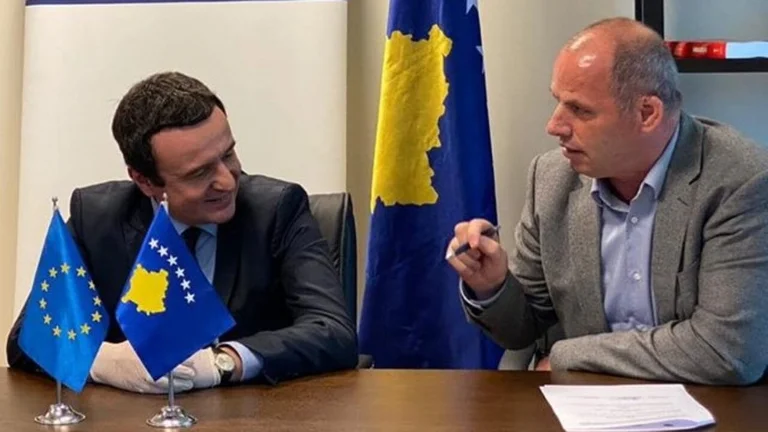 “Pse gjithë ky yrysh kundër mediave?”- Reagon Lladrovci për rastin e Klan Kosovës