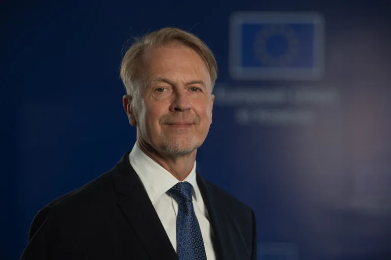 Ambassadeur de l'UE pour l'explosion à “Iober Lepenc”: Responsabilités devant la justice