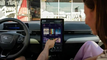 ¿Viene la publicidad a los coches?