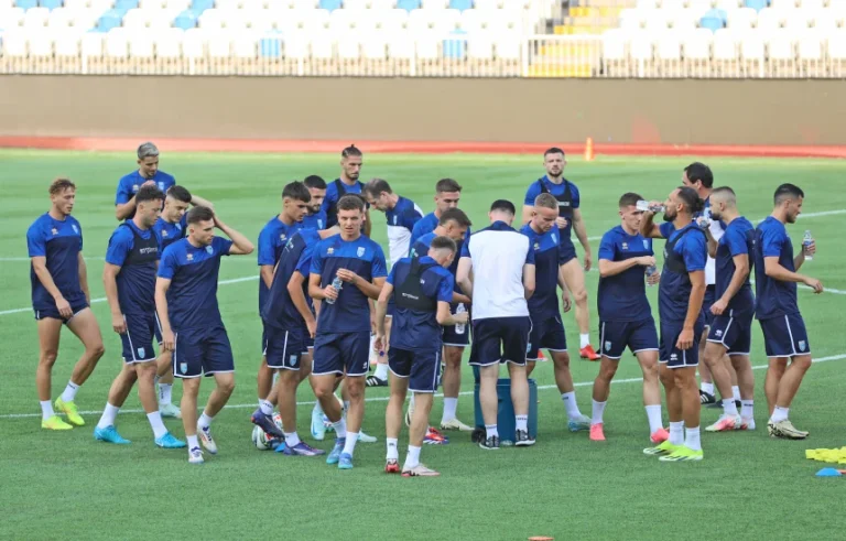 He was invited by Franco Foda, hurt Kosovo defender, and missing in November matches