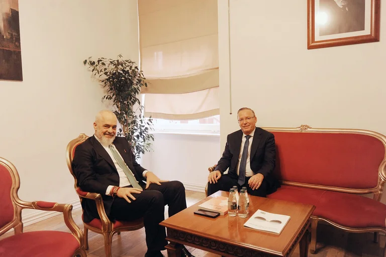 Bedri Hamza et Edi Rama se rencontrent le 28 Novembre: Lorsque le Kosovo et l'Albanie sont bien, #most bon sont tous les Albanais