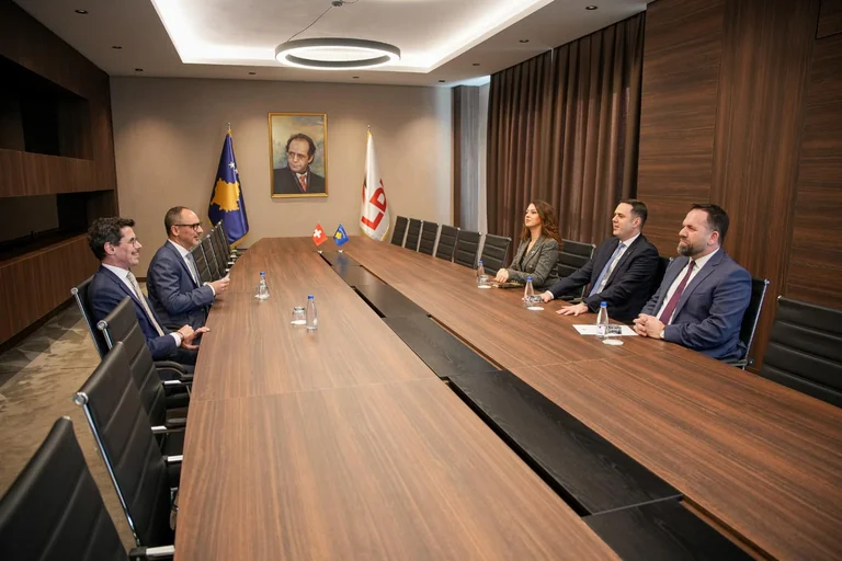 Abdixhiku rencontre l'ambassadeur suisse, parle des élections du 9 février