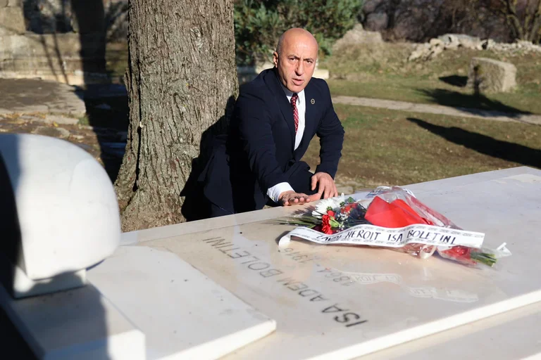 Haradinaj: Isa Boletin était l'incarnation de la fierté nationale qui liait son destin au sort de la patrie