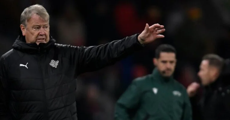 Iceland coach resigns before match with Kosovo in League of Nations
