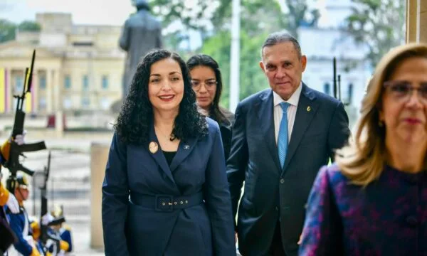 Osman in Kolumbien: Diskussion über die internationale Ermächtigung des Kosovo