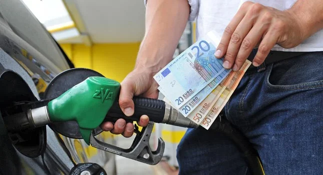 Çmimet e naftës nën presion nga përhapja e koronavirusit