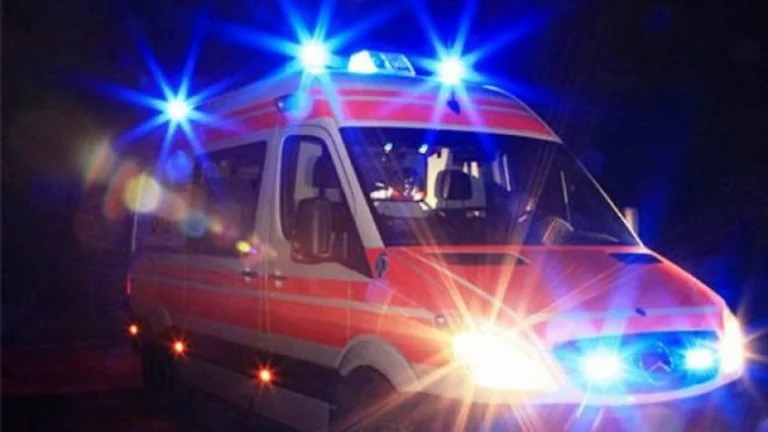 Trouvé du côté d'un accident, a changé la vie à l'hôpital.
