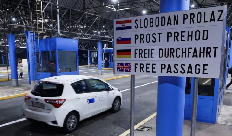 L'UE exhorte les Balkans occidentaux à aborder son régime de visas