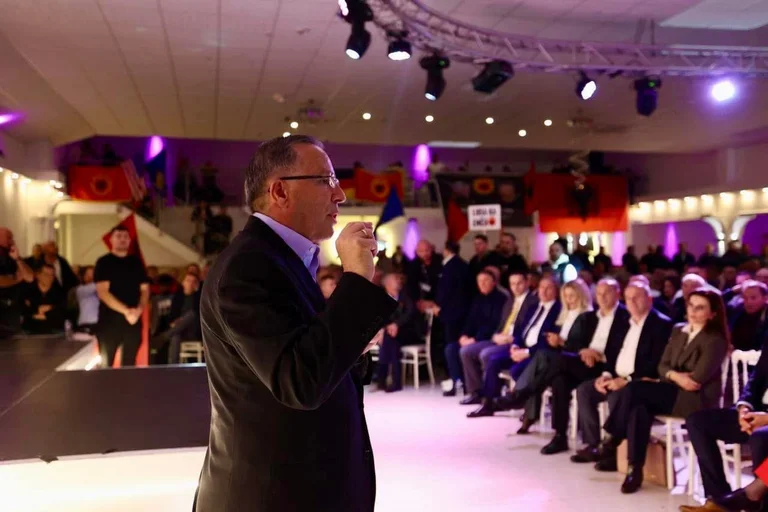 Hamza sur Köln: Des compatriotes se sont joints pour améliorer le Kosovo