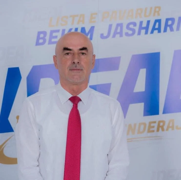 Le général Nuredin Lushtaku se joint à la coalition AAK-Initiative : sera candidat au Parlement