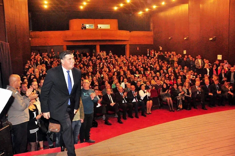 Haziri pour le discours d'Osman au Parlement : Confirmé l'isolement politique de Kurt, Pec Gerves