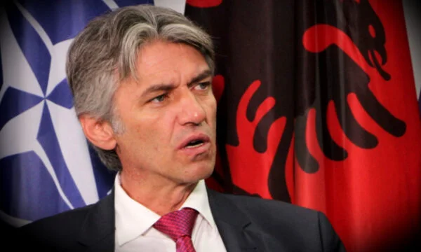 Les déclarations de Kurt sur la langue, Zijadin Sela: Dérangant et scandaleux