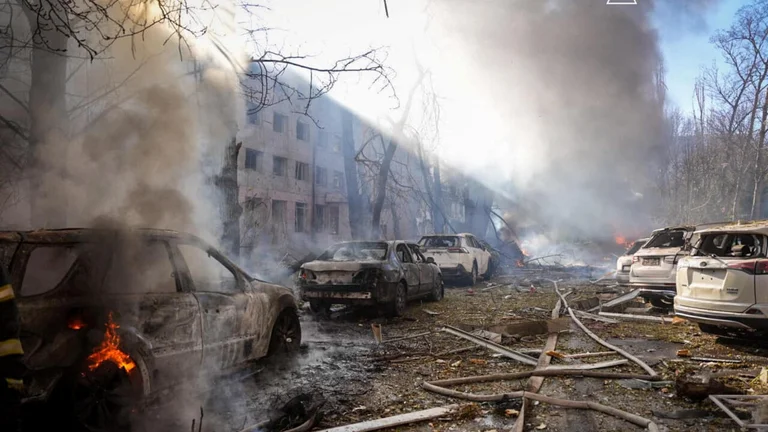L'Ukraine frappe la Russie avec des missiles d'action à longue portée après le feu vert de l'administration de Benden