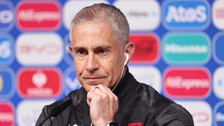 Albania delante de Ucrania mañana, Sylvinho: Grupo permanece abierto