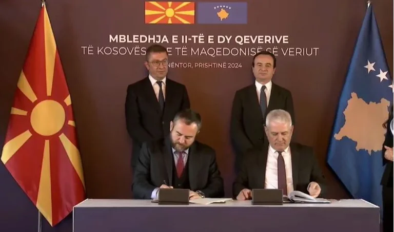 Acuerdos bilaterales firmados entre Kosovo y Macedonia del Norte
