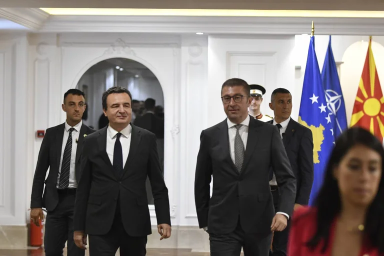 Le gouvernement du Kosovo, du nord de la Macédoine se réunit aujourd'hui, avec l'Albanie qui sort toujours