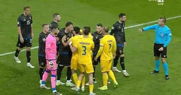 Die Kämpfe wurden gestoppt, nachdem die rumänischen Fans gegen Kosovo telefoniert haben
