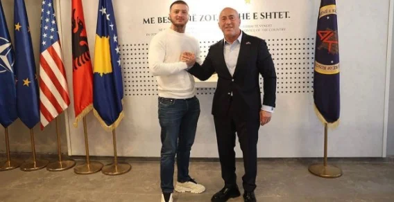 Haradinaj et Feron entrez-vous en politique?