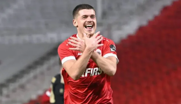 Arbnor Muja cools from Albania's national