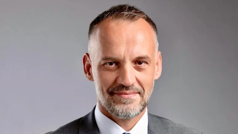 Le vice-premier ministre RMV révèle comment il a été menacé de vie : le courrier électronique est entré.