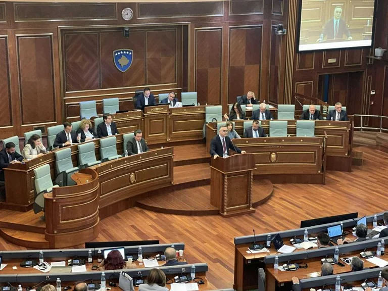 Tahiri-government: Hai diviso 240 milioni di euro.