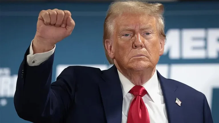 Donald Trump gets Arizona too, wins the seven countries.