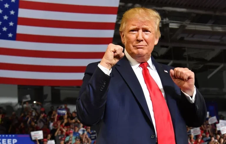 Trump won $500 million with a single post on his social network