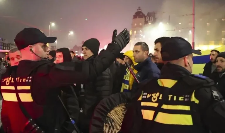 Attaque contre des fans israéliens à Amsterdam, cinq hospitalisés et 62 arrêtés
