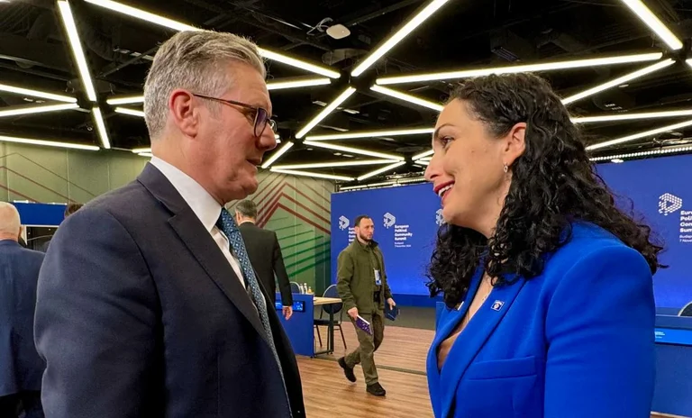 Osmani, Starmer habla sobre el campo de inmigración