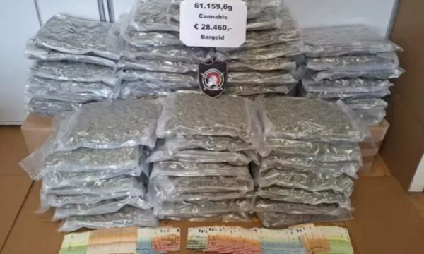 La police autrichienne capture 61 kg de drogue, la trouve à un homme d'affaires de Serbie
