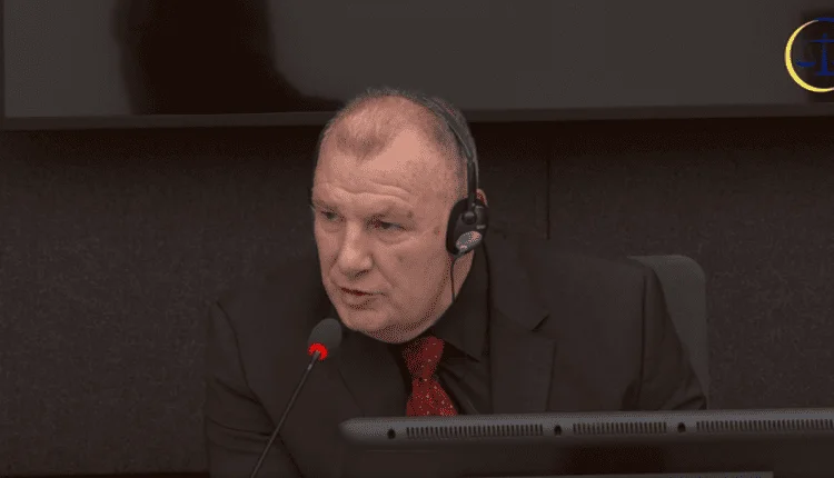 Hue: Wessel no me dio órdenes ni a Recica cuando era jefe de la ZKZ.