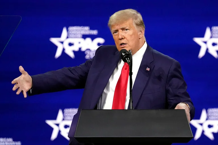 Zhvillimet në ShBA: Trump humbi 700 milionë nga pasuria e tij si president, Biden telashe me Kinën