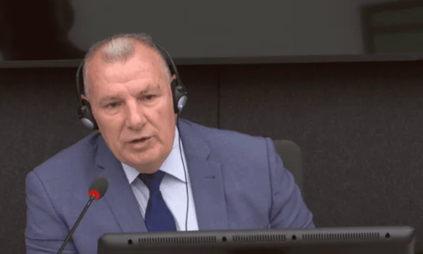 Los ejércitos en guerra admiten que están desaparecidos. KLA necesita propaganda