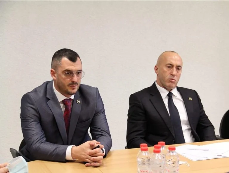 AAK Krasniqi: La mafia prépare le terrain pour un nouveau coût de l'électricité