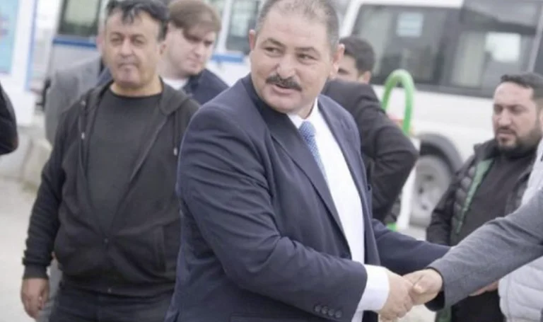 Le maire de Turquie est mort, prétendument tué par son neveu