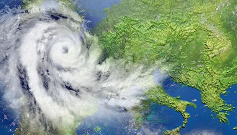 Finland hit by hurricane for the first time in history, thousands of families without power
