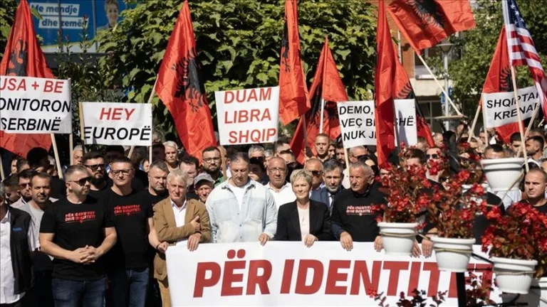 Gli indirizzi passanti, la protesta degli albanesi della valle oggi a Medvedja