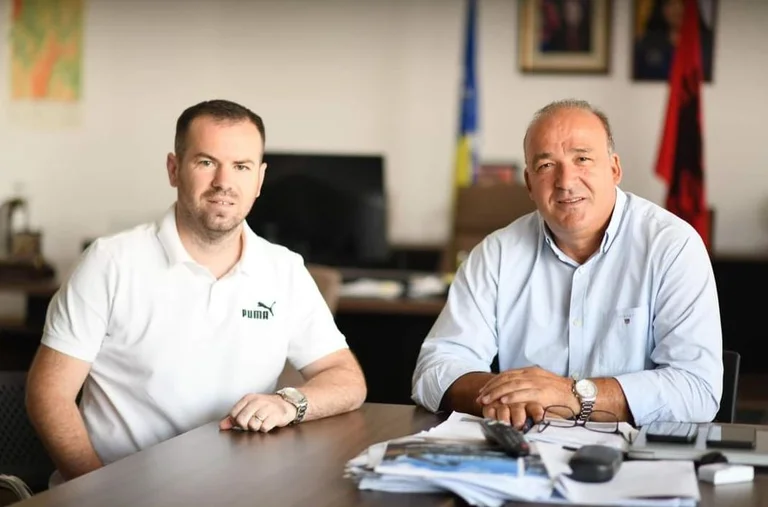 Muy pocos puestos de trabajo realizadosx0 título, el director de Inspección en la Comunidad Podujevo, insta a dimisiones