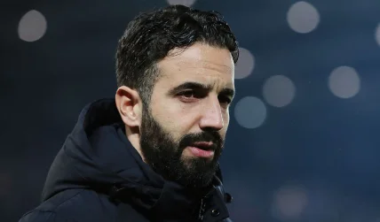 Official: Manchester United's newest coach