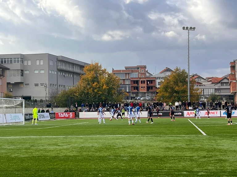 La luce ottiene vittorie significative su Pristina, Ferizaj, Malisheva, con sorte drammatica