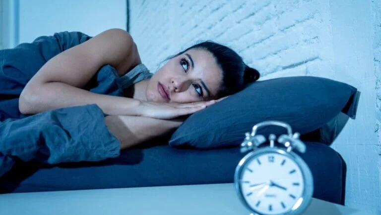 Problemi di sonno nei loro 30s possono influenzare l'invecchiamento del cervello accelerato