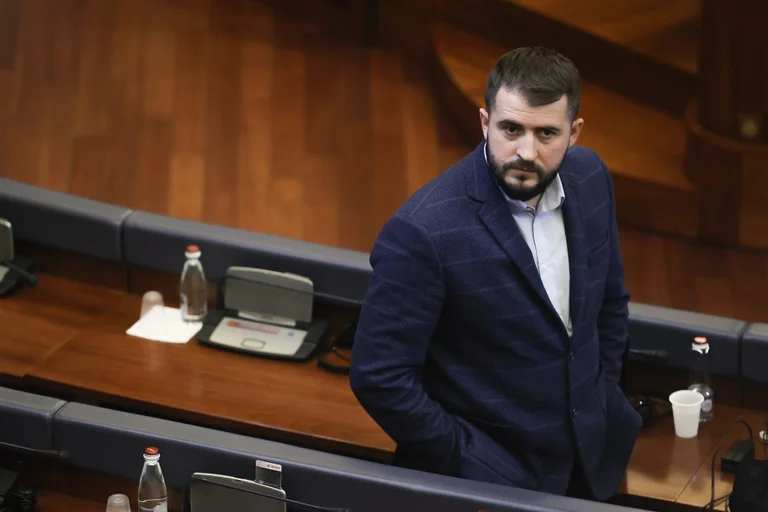 Lushtaku: Ky buxhet i lë qytetarët e varfër, asnjë projekt me të cilin mund të krenohen