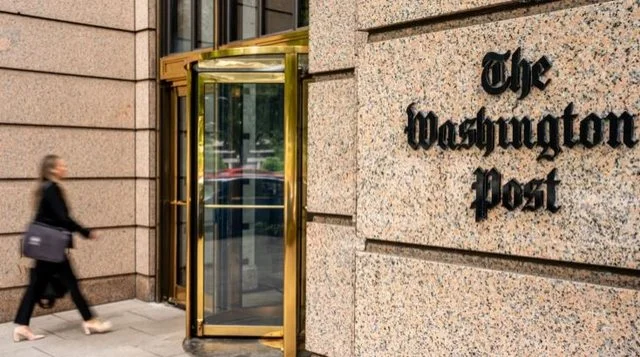 Following the decision not to back either of the presidential candidates, resignations from “Washington Post” begin