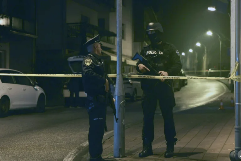 Un policier a tué et blessé un autre en Bosnie, un mineur suspect a été arrêté