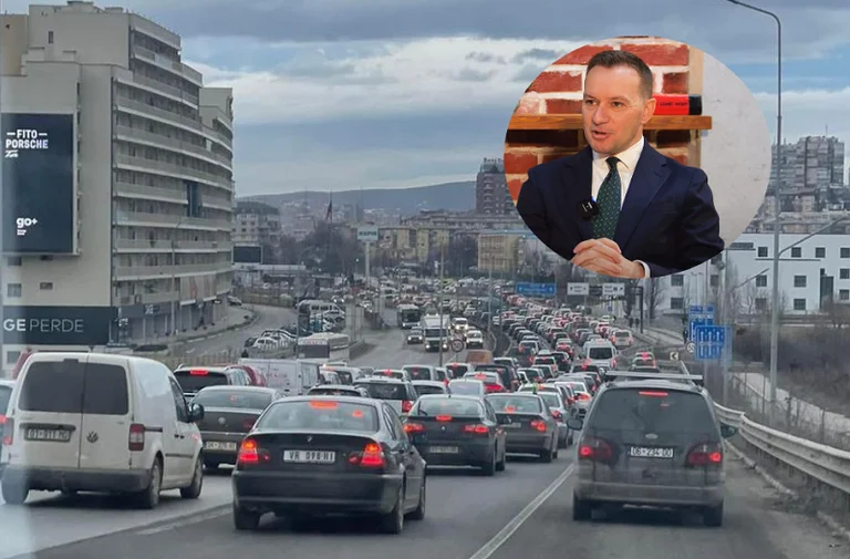 Ave: más de 150 mil coches entraron a Pristina todos los días, trabajando para domar las columnas
