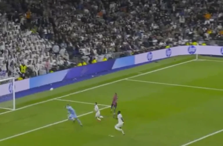 This Barcelona Real terror, the classed Raphael marks at Luna's gate