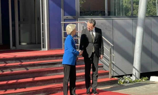 Nach dem Treffen mit Osman wird von Der Leyeen auf einem Treffen von Premierminister Kurti erwartet