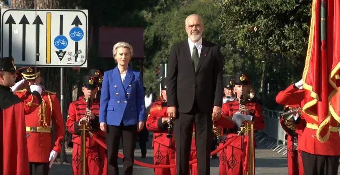 Von der Leyen kommt in Tirana, erwartet von Rama