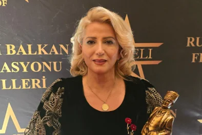 February Fyza receives the best Albanian singer “award in Turkey